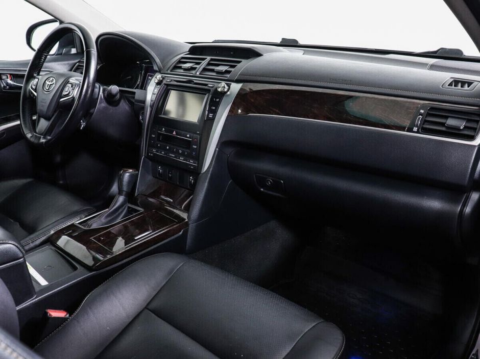 Toyota Camry 2.5 АКПП, 2015, 100 000 км фото 8