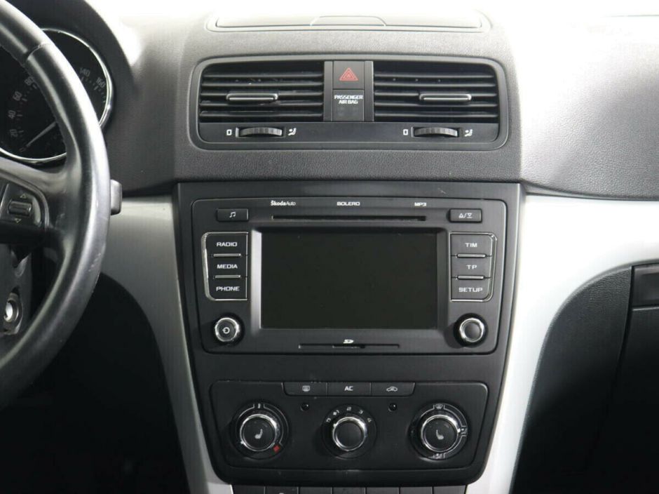 Skoda Yeti 1.4 РКПП, 2012, 136 000 км фото 5