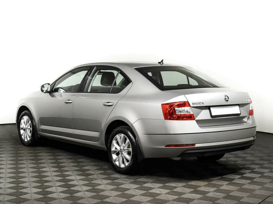 Skoda Octavia 1.5 МКПП, 2017, 76 000 км фото 4