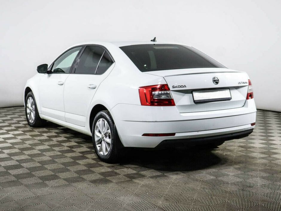 Skoda Octavia 1.8 МКПП, 2017, 72 000 км фото 4