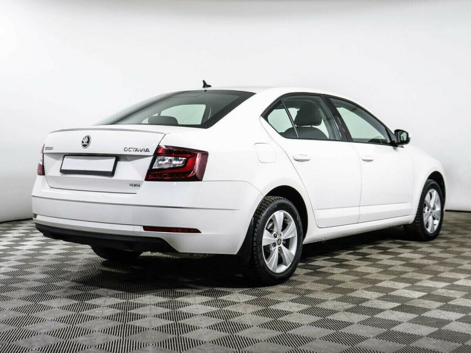 Skoda Octavia 1.8 РКПП, 2018, 59 000 км фото 4