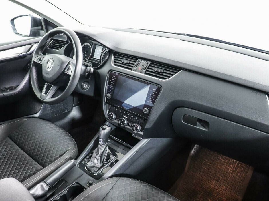 Skoda Octavia 1.8 РКПП, 2017, 86 000 км фото 6
