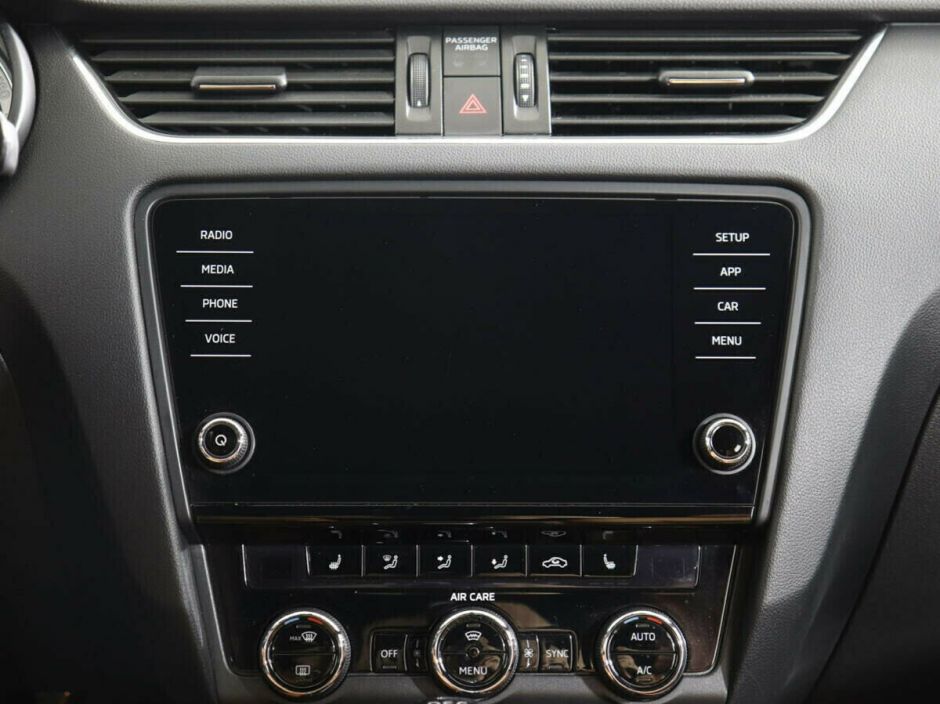 Skoda Octavia 1.8 РКПП, 2018, 66 000 км фото 10