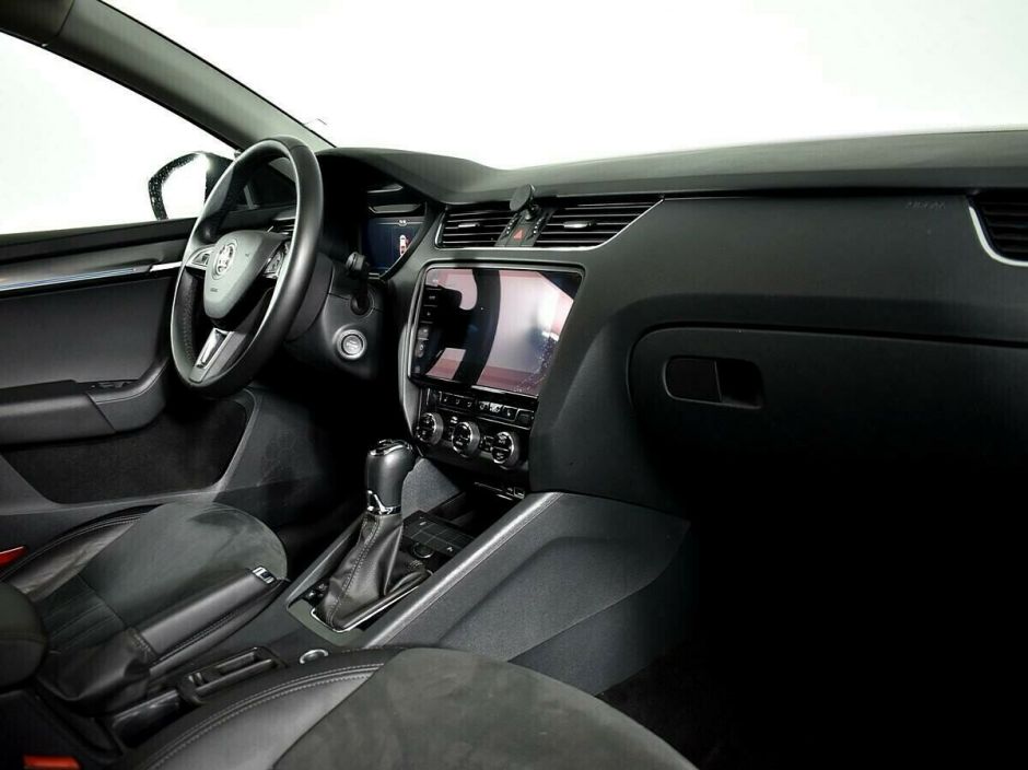 Skoda Octavia 1.8 РКПП, 2018, 66 000 км фото 5