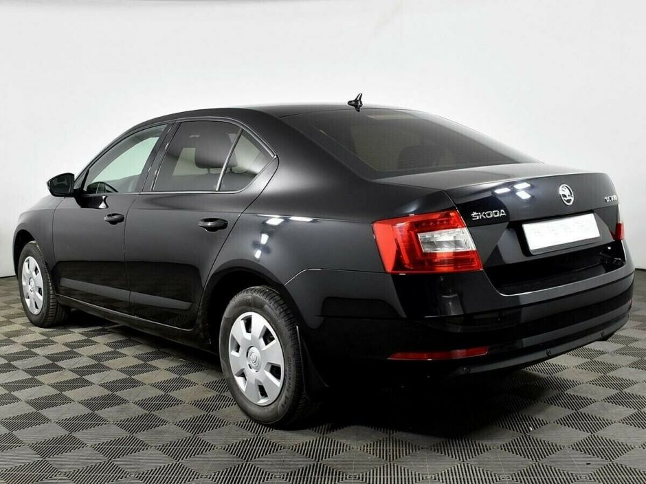 Skoda Octavia 1.6 АКПП, 2017, 74 000 км фото 3