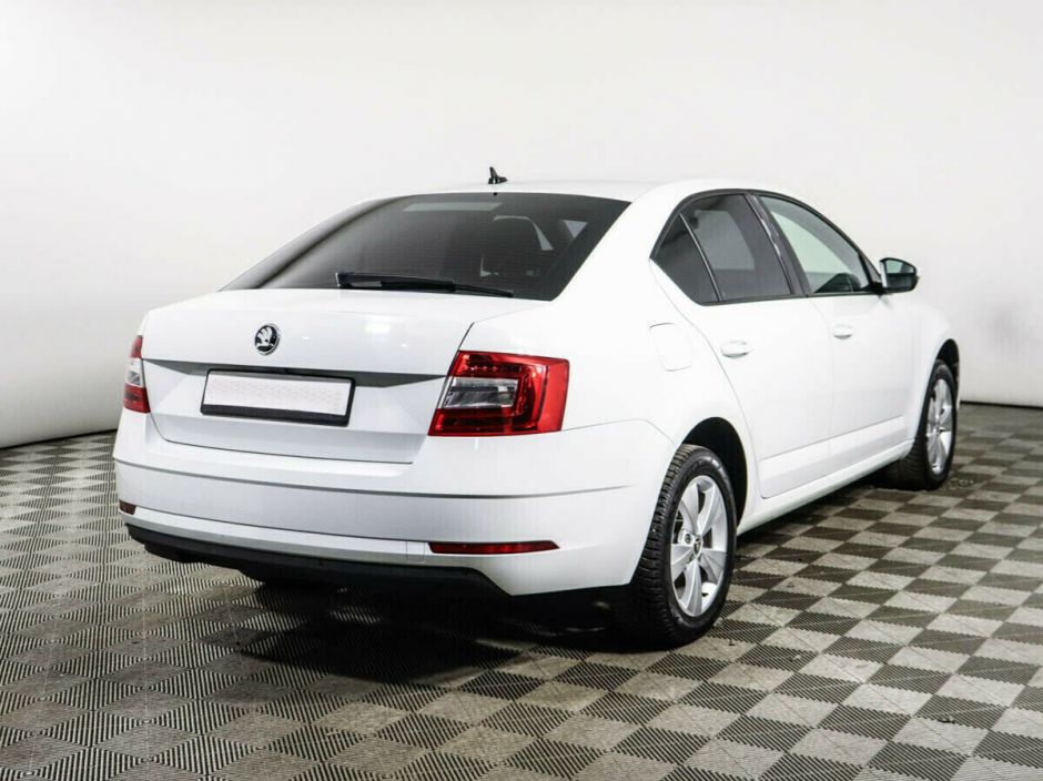 Skoda Octavia 1.6 АКПП, 2019, 55 000 км фото 4