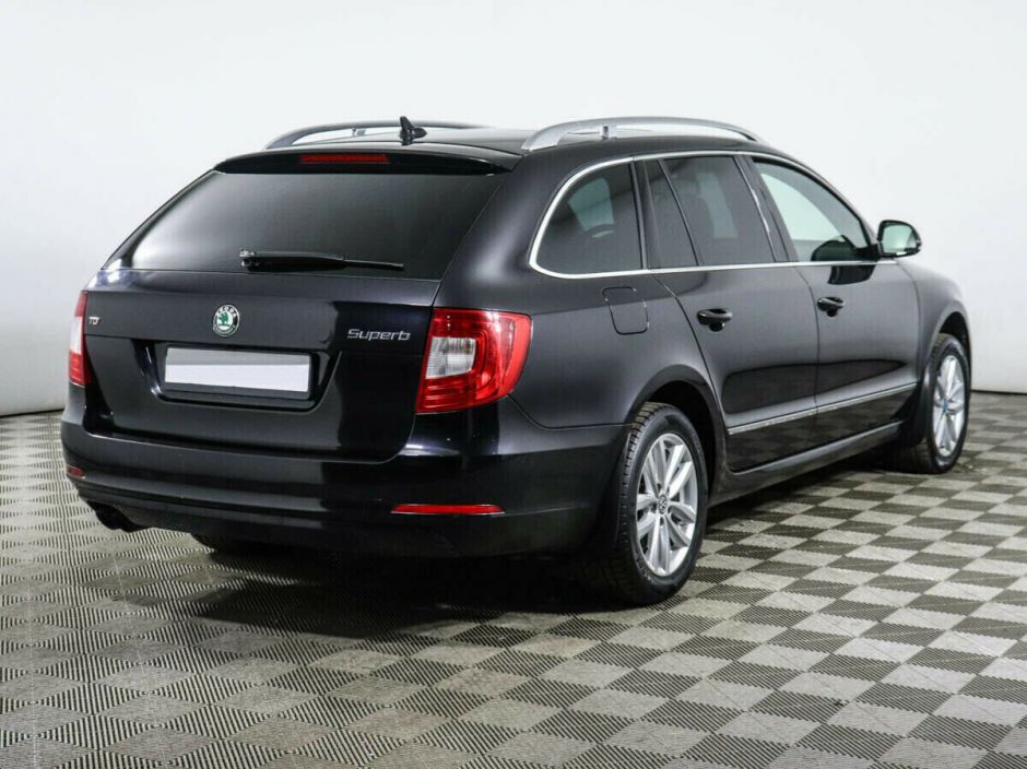 Skoda Superb 2.0 РКПП, 2012, 135 000 км фото 4