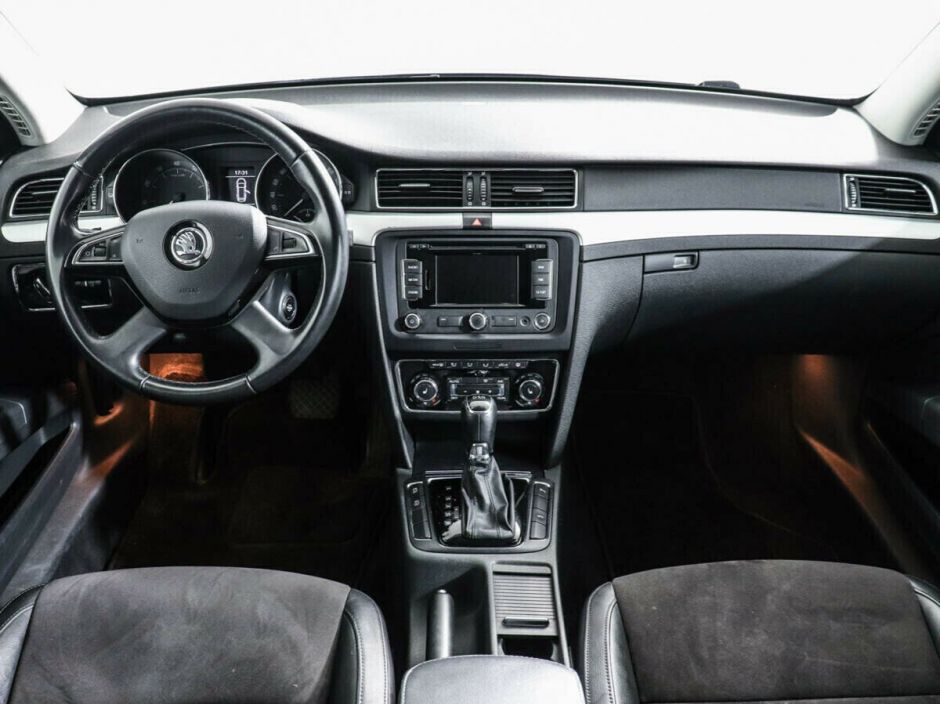 Skoda Superb 1.8 РКПП, 2015, 109 000 км фото 5