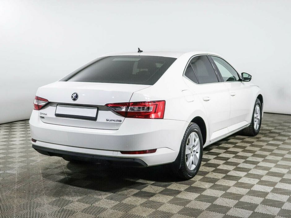 Skoda Superb 1.4 РКПП, 2015, 99 000 км фото 4