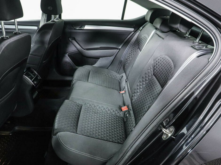 Skoda Superb 1.8 РКПП, 2016, 89 000 км фото 9