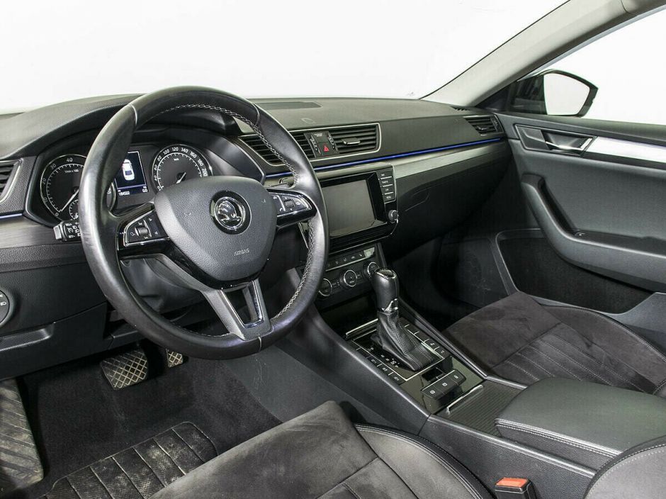 Skoda Superb 2.0 РКПП, 2016, 88 000 км фото 5