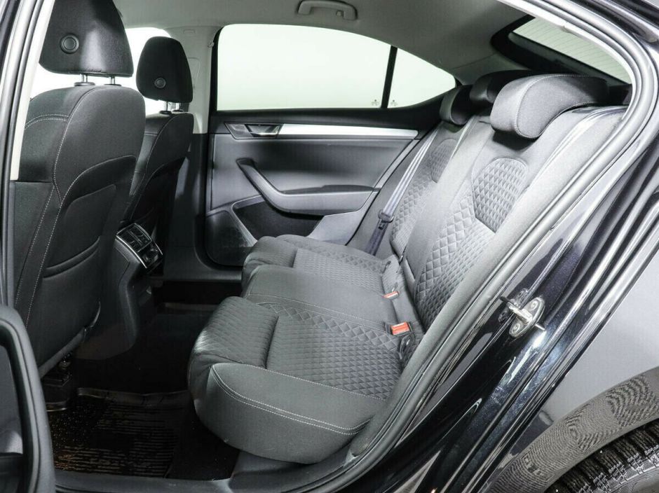 Skoda Superb 1.8 РКПП, 2017, 86 000 км фото 8