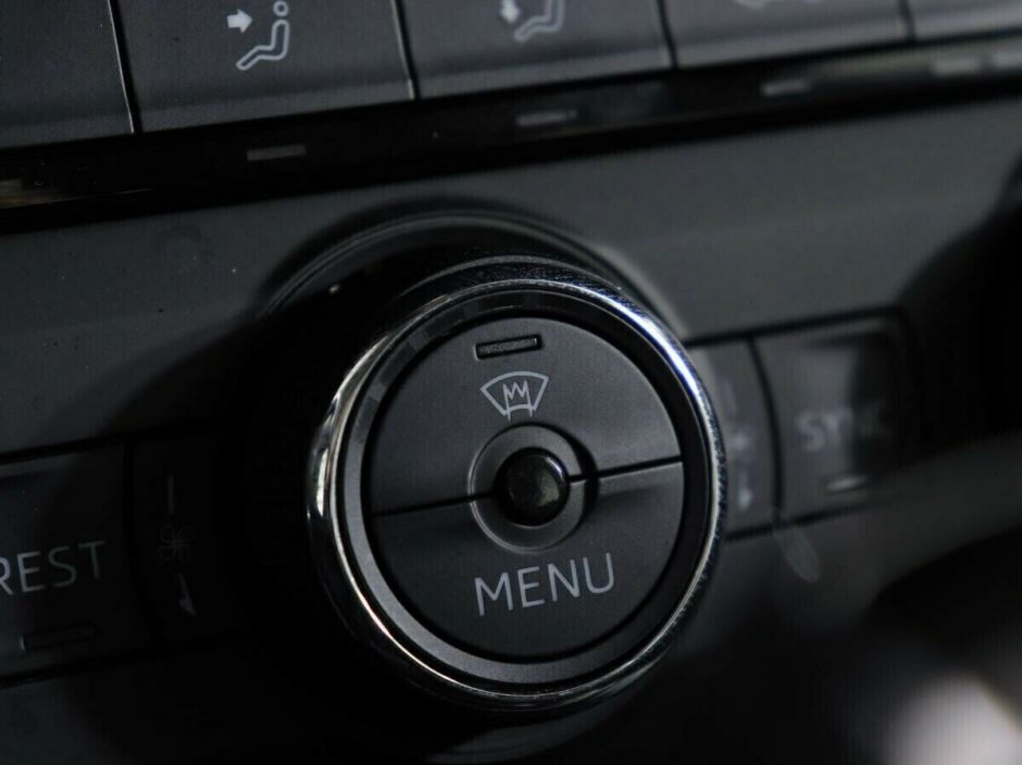 Skoda Superb 1.8 РКПП, 2017, 77 000 км фото 9