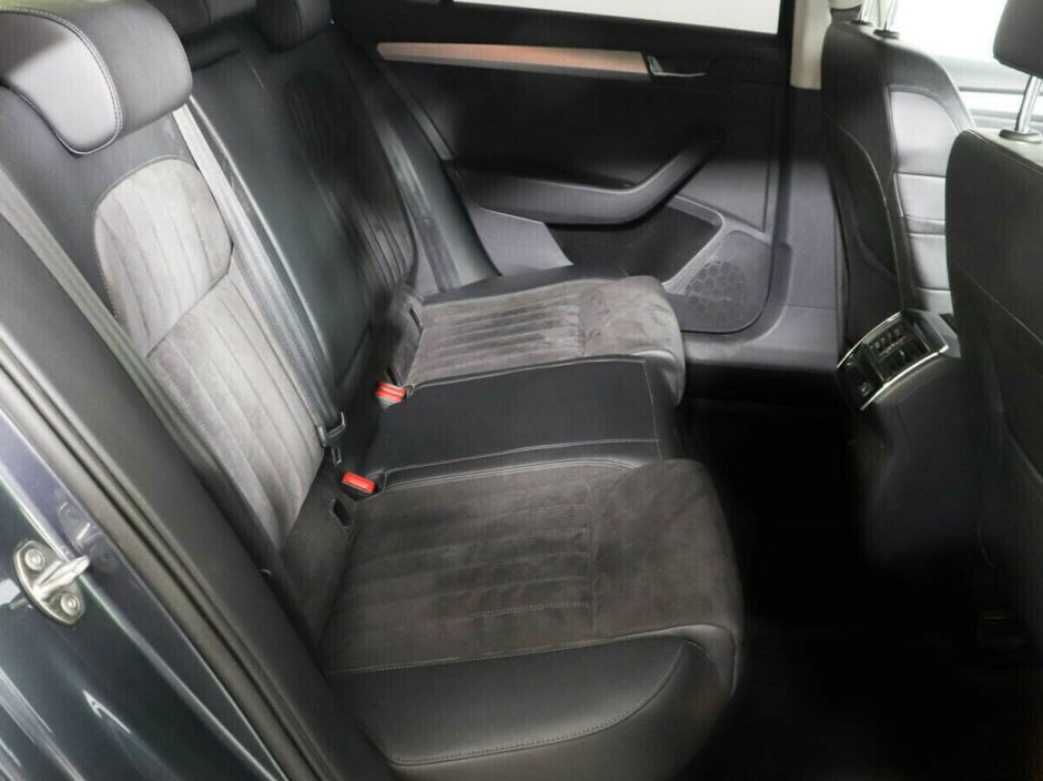 Skoda Superb 1.8 РКПП, 2017, 74 000 км фото 8
