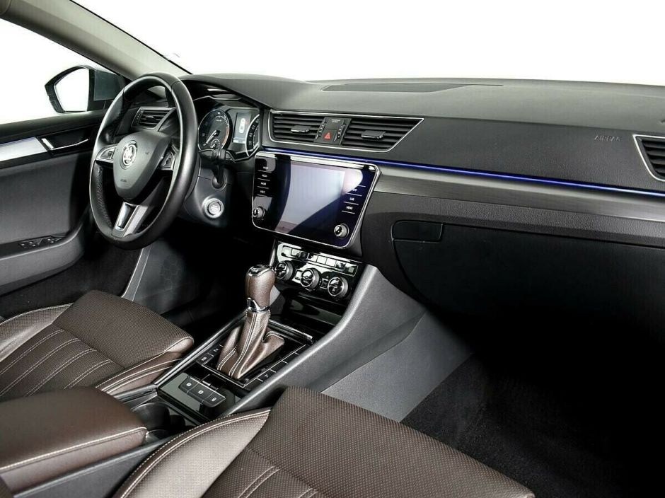 Skoda Superb 2.0 РКПП, 2018, 69 000 км фото 5