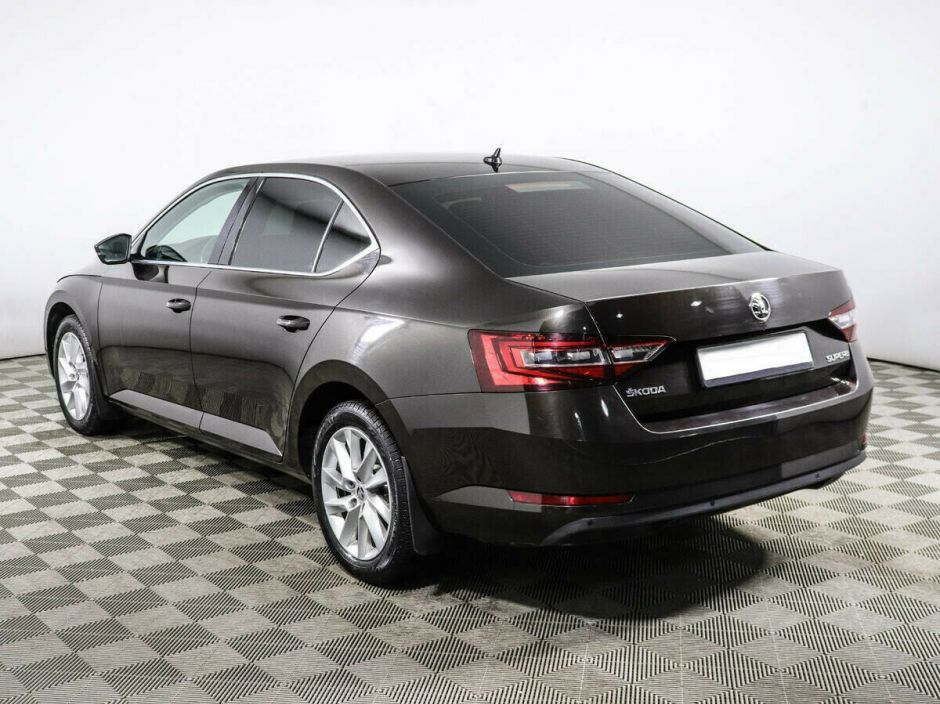 Skoda Superb 1.5 РКПП, 2019, 62 000 км фото 3