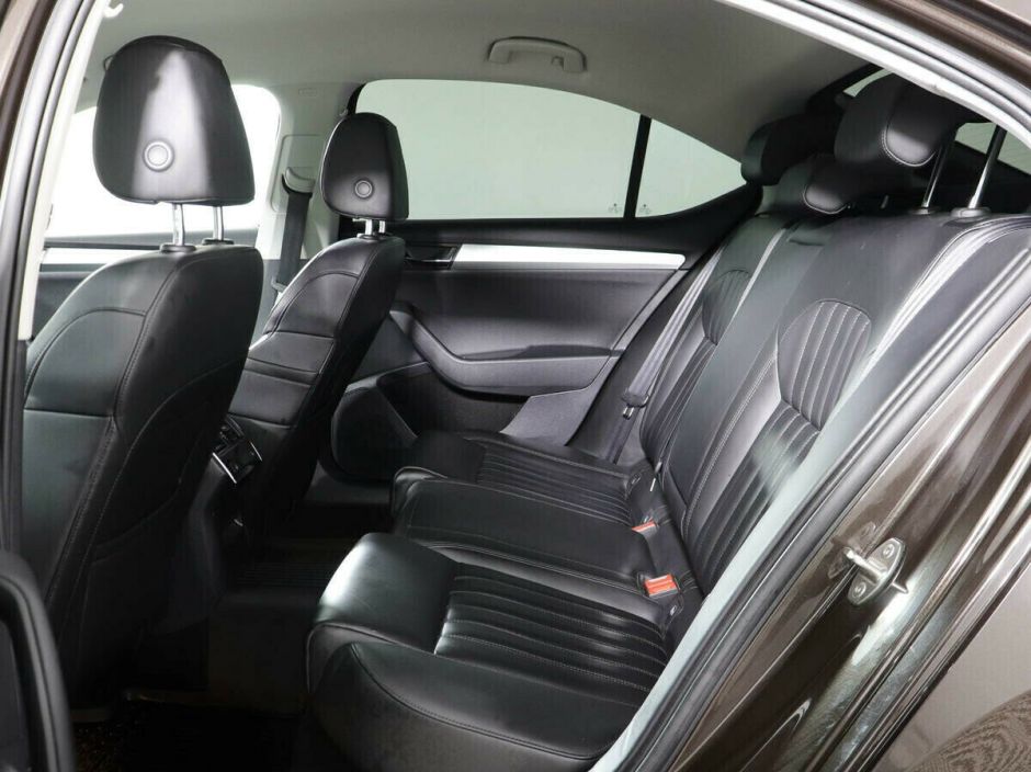 Skoda Superb 1.5 РКПП, 2019, 62 000 км фото 10