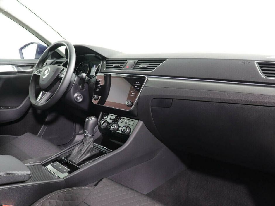 Skoda Superb 1.5 РКПП, 2019, 54 000 км фото 6