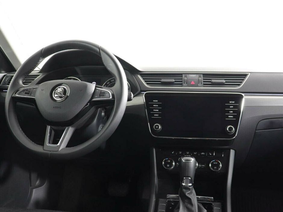 Skoda Superb 1.5 РКПП, 2019, 54 000 км фото 8