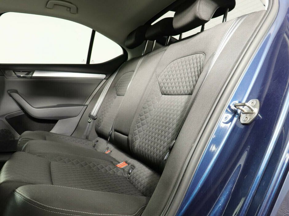 Skoda Superb 1.5 РКПП, 2019, 54 000 км фото 9