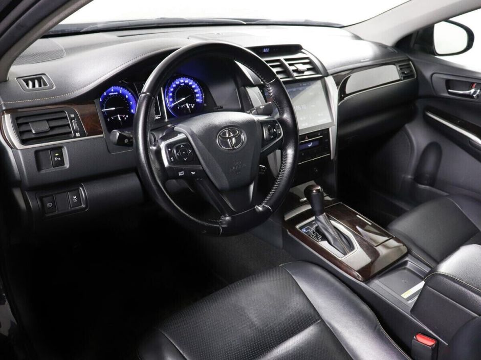Toyota Camry 2.5 АКПП, 2016, 95 000 км фото 5