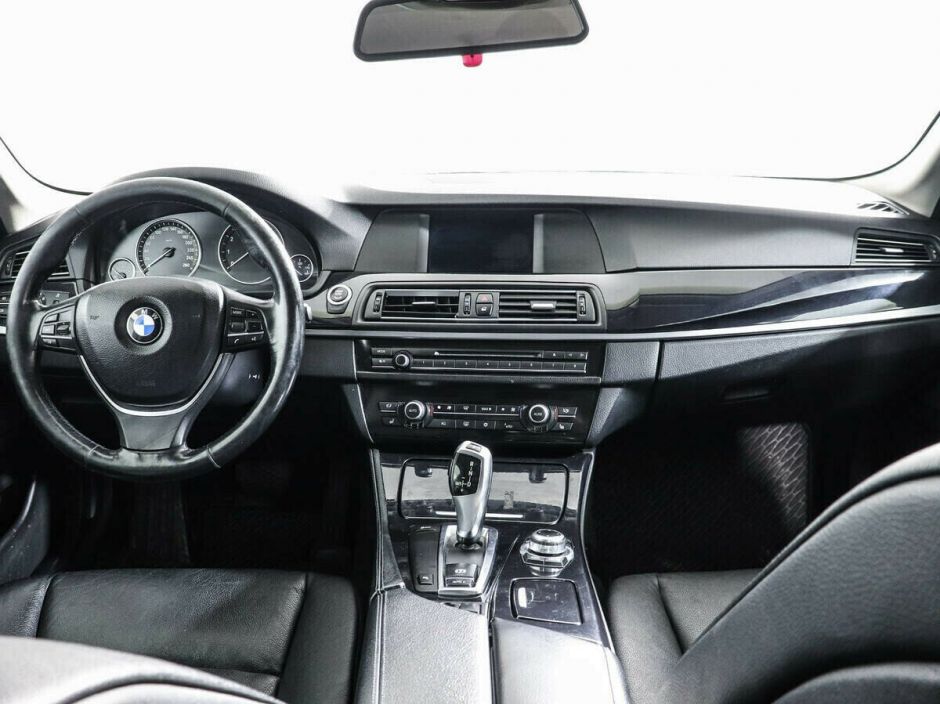 BMW 5 серии 2.5 АКПП, 2010, 155 000 км фото 5