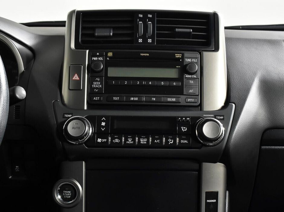 Toyota Land Cruiser Prado 3.0 АКПП, 2012, 144 000 км фото 8