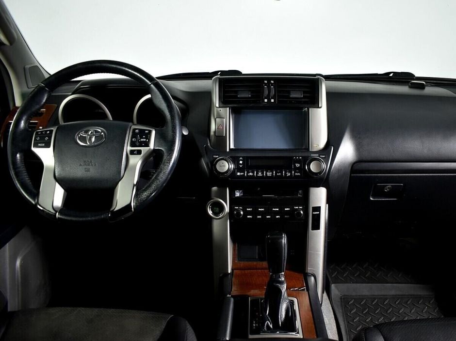 Toyota Land Cruiser Prado 3.0 АКПП, 2012, 140 000 км фото 7