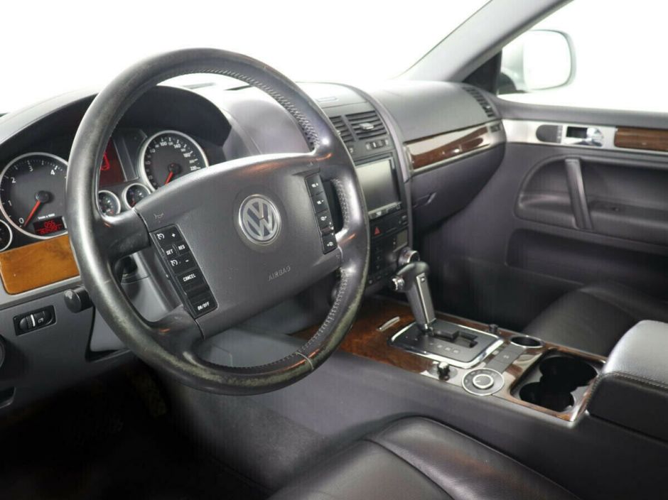 Volkswagen Touareg 3.0 АКПП, 2008, 180 000 км фото 9