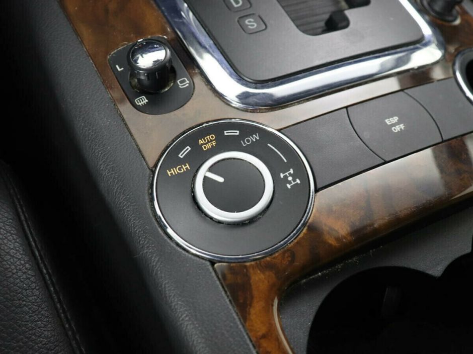 Volkswagen Touareg 3.0 АКПП, 2008, 180 000 км фото 10