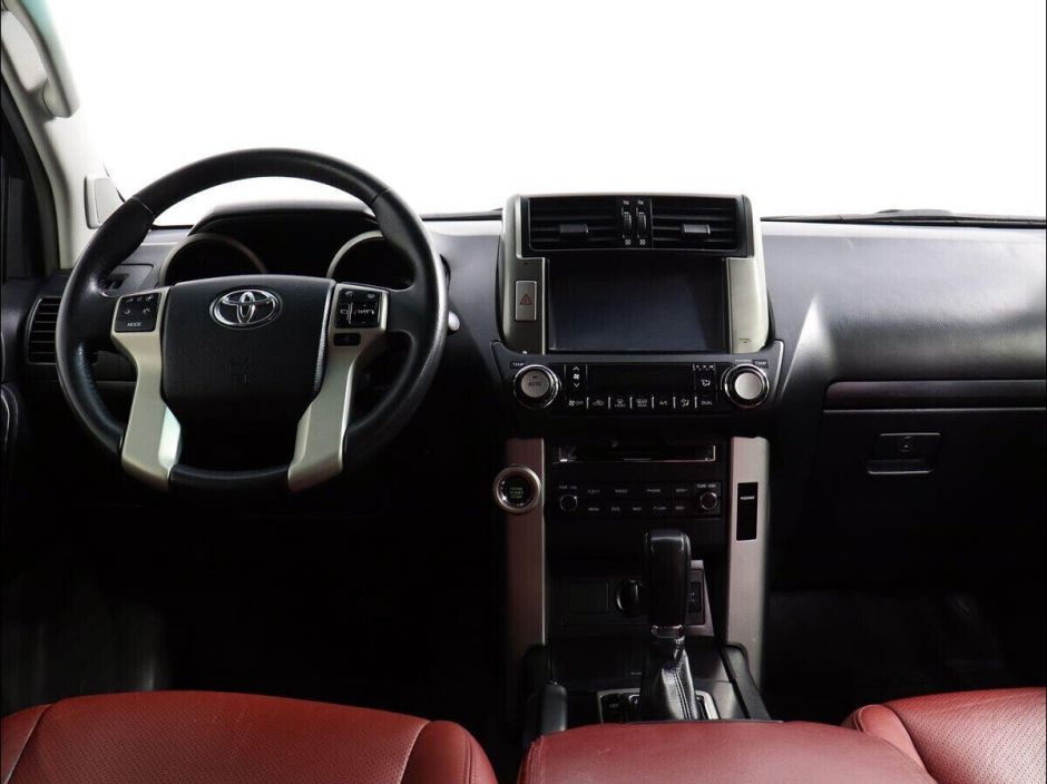 Toyota Land Cruiser Prado 3.0 АКПП, 2013, 130 000 км фото 5
