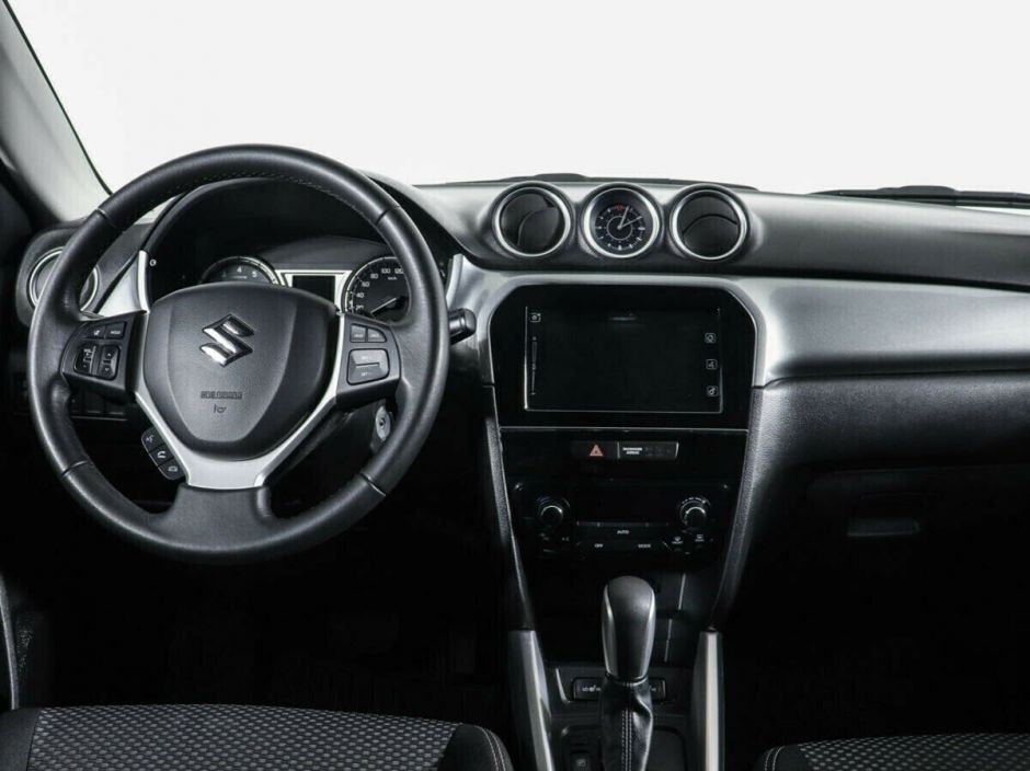 Suzuki Vitara 1.6 АКПП, 2018, 73 000 км фото 5