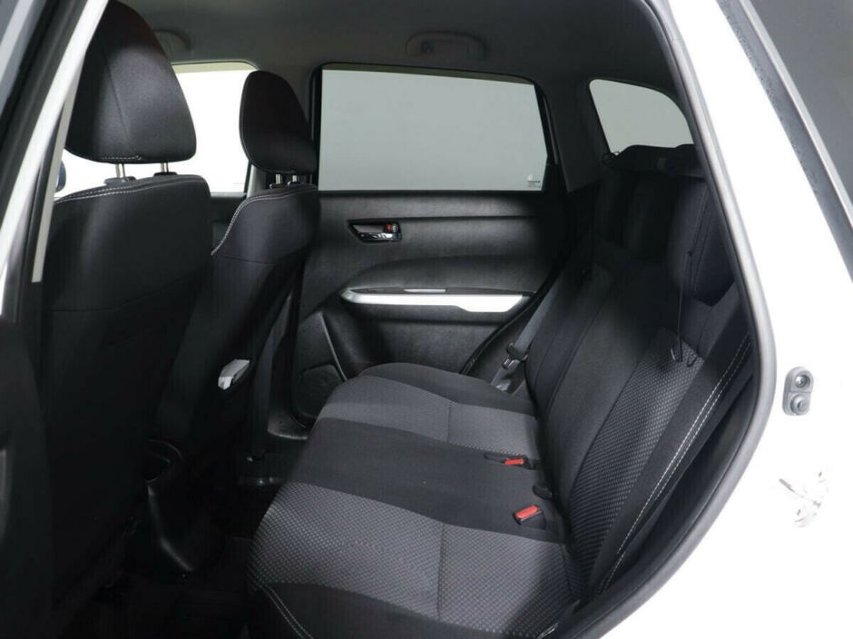 Suzuki Vitara 1.6 АКПП, 2018, 73 000 км фото 6
