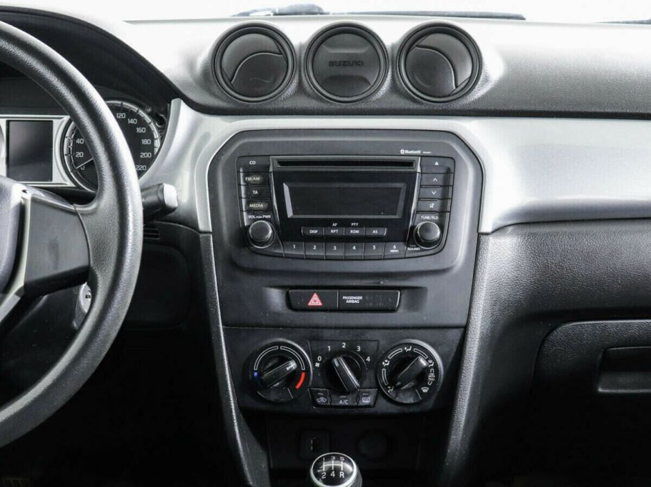 Suzuki Vitara 1.6 МКПП, 2015, 101 000 км фото 9