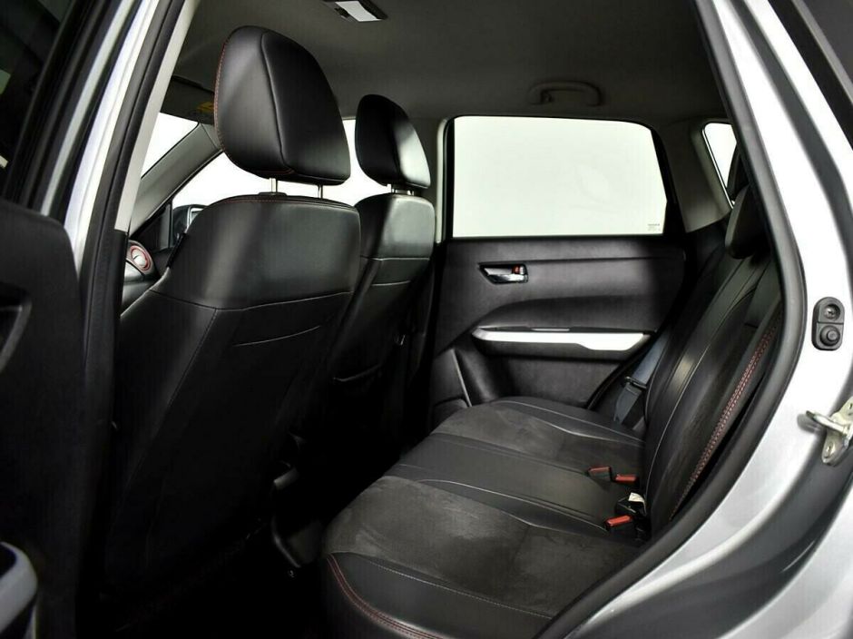 Suzuki Vitara 1.6 АКПП, 2017, 86 000 км фото 6