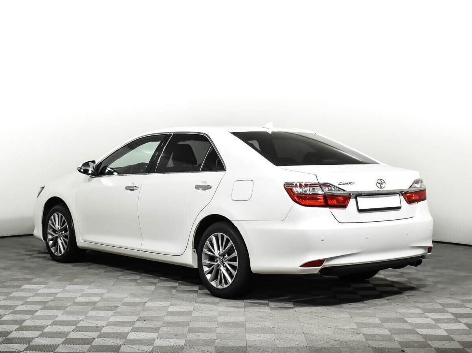 Toyota Camry 2.5 АКПП, 2017, 85 000 км фото 4