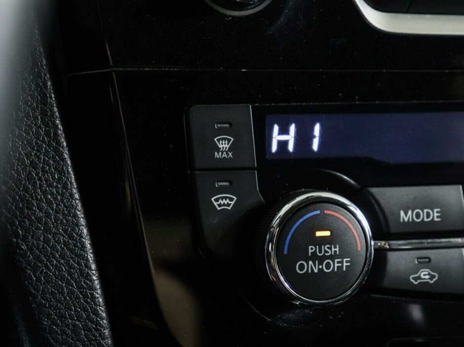 Nissan Qashqai 1.2 МКПП, 2018, 64 000 км фото 8