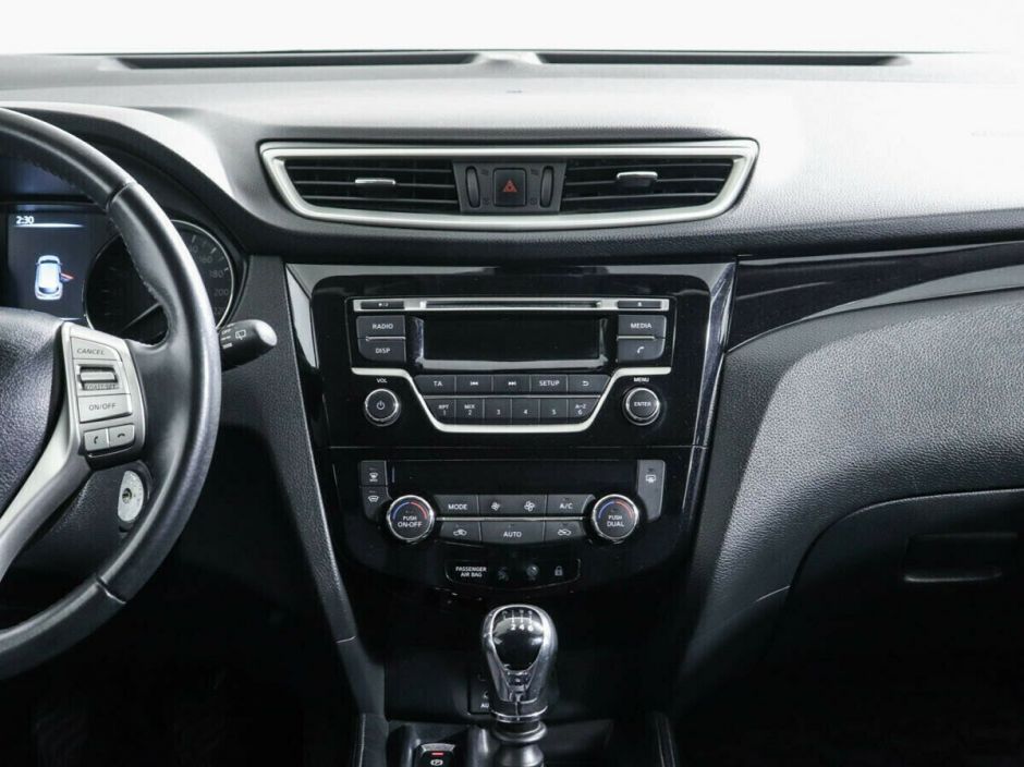 Nissan Qashqai 1.2 МКПП, 2018, 64 000 км фото 9