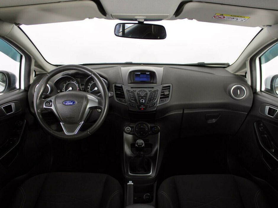 Ford Fiesta 1.6 МКПП, 2018, 69 000 км фото 5