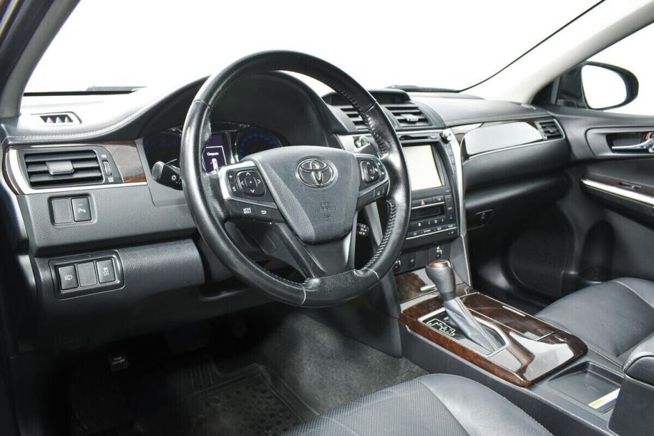 Toyota Camry 2.5 АКПП, 2017, 71 000 км фото 5