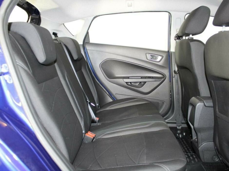 Ford Fiesta 1.6 РКПП, 2018, 60 000 км фото 7