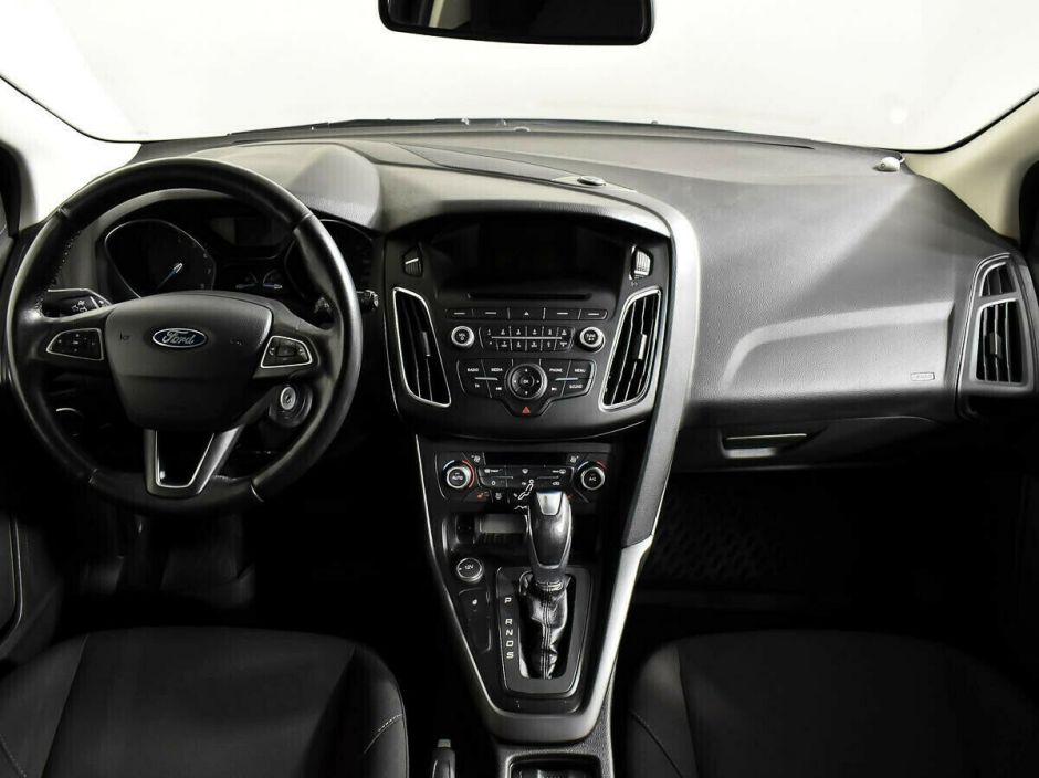 Ford Focus 1.6 РКПП, 2015, 105 000 км фото 8