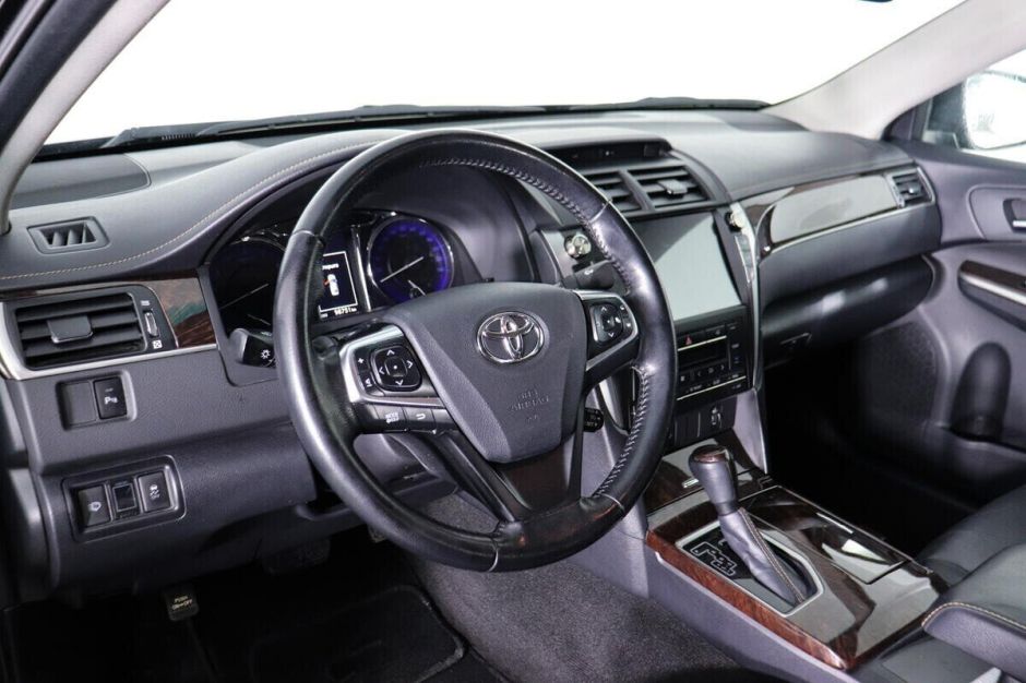 Toyota Camry 2.5 АКПП, 2017, 84 000 км фото 5