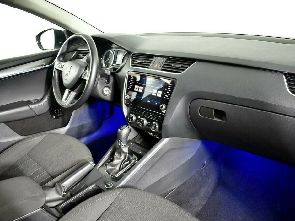 Skoda Octavia 1.6 АКПП, 2018, 59 000 км фото 5