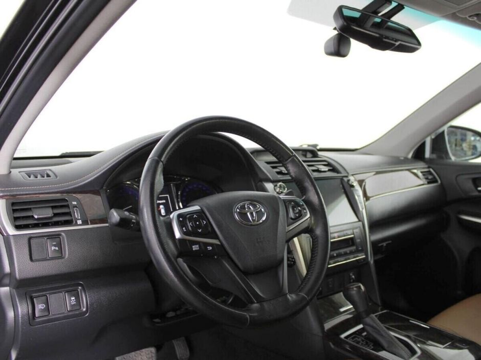 Toyota Camry 2.5 АКПП, 2017, 84 000 км фото 5