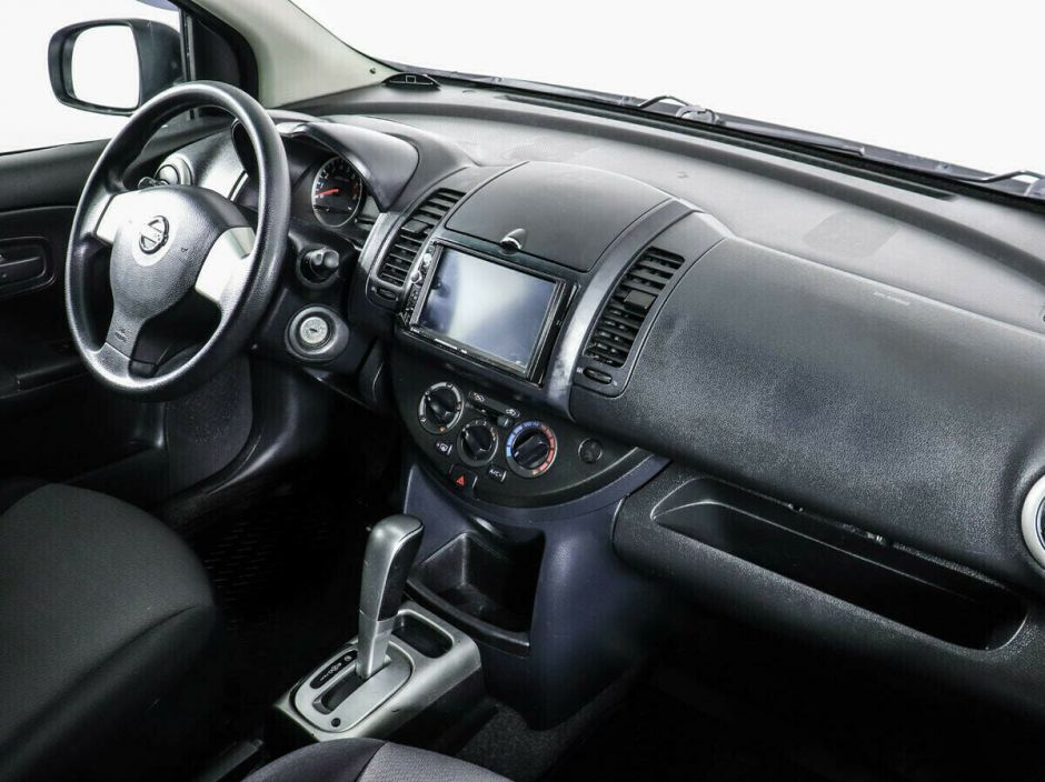 Nissan Note 1.6 АКПП, 2012, 135 000 км фото 5