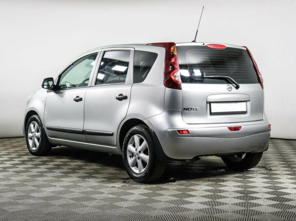 Nissan Note 1.6 АКПП, 2013, 121 000 км фото 3