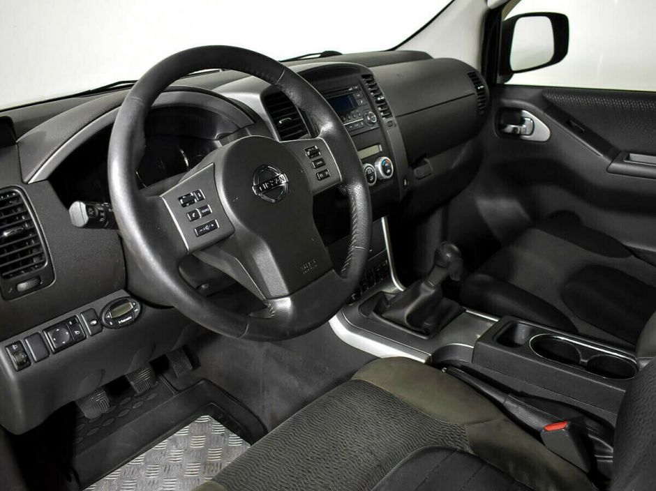 Nissan Pathfinder 2.5 МКПП, 2013, 127 000 км фото 7