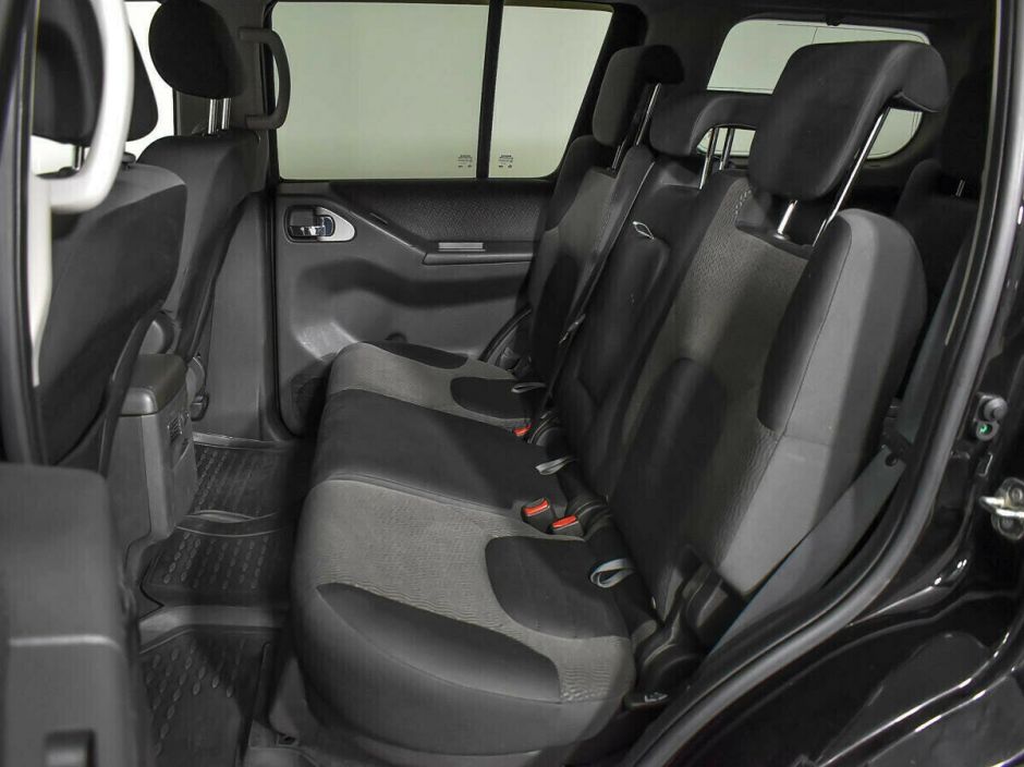 Nissan Pathfinder 2.5 МКПП, 2013, 127 000 км фото 8