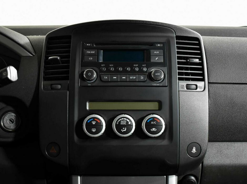 Nissan Pathfinder 2.5 МКПП, 2013, 127 000 км фото 12